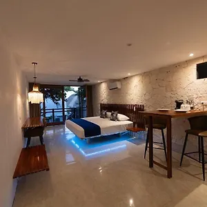 Hotel Retiro Maya Suites